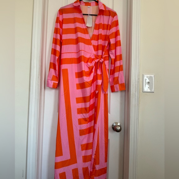Colorful and fun maxi wrap dress size M - Picture 2 of 5